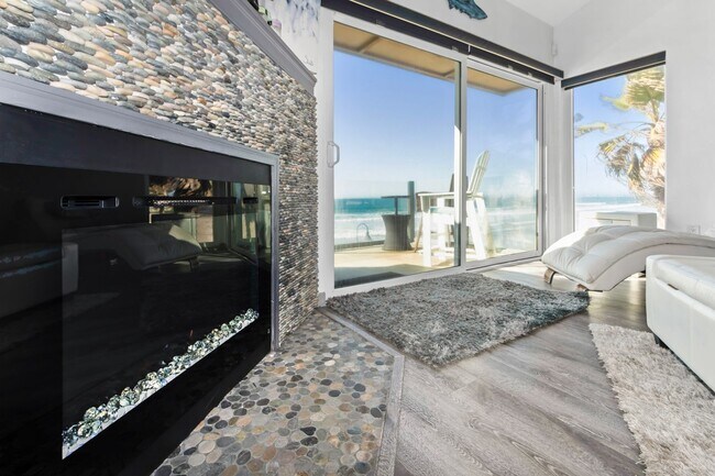 706 Ocean Ln Imperial Beach, CA 91932 photo 4