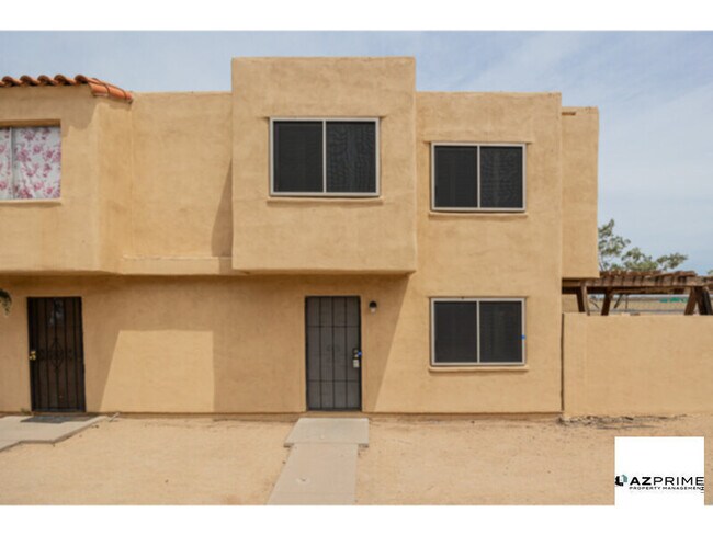 4615 E Jones Ave Phoenix, AZ 85040 photo 2