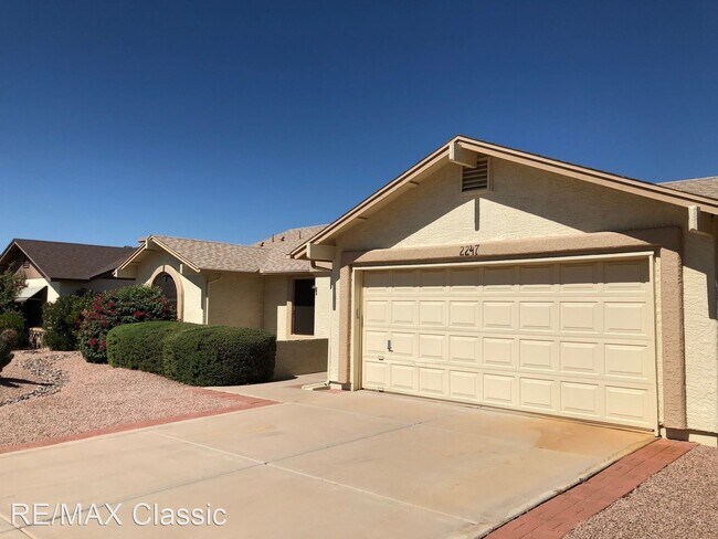 2247 Leisure World Boulevard, Mesa, AZ 85206 photo 2