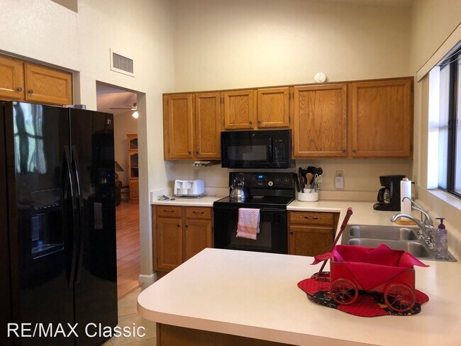 2247 Leisure World Boulevard, Mesa, AZ 85206 photo 4