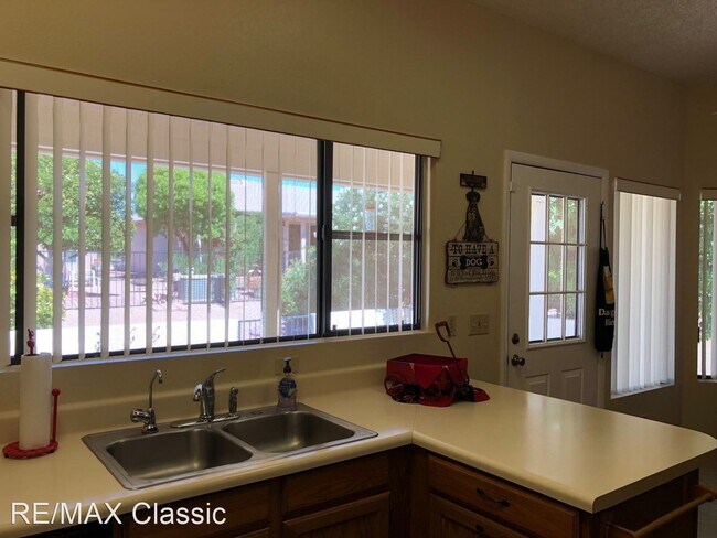 2247 Leisure World Boulevard, Mesa, AZ 85206 photo 5