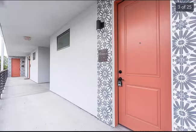 2709 E 5th St. Austin, TX 78702 photo 3