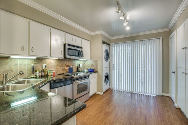 700 Kuhlman Road, Houston, TX 77024 photo 3