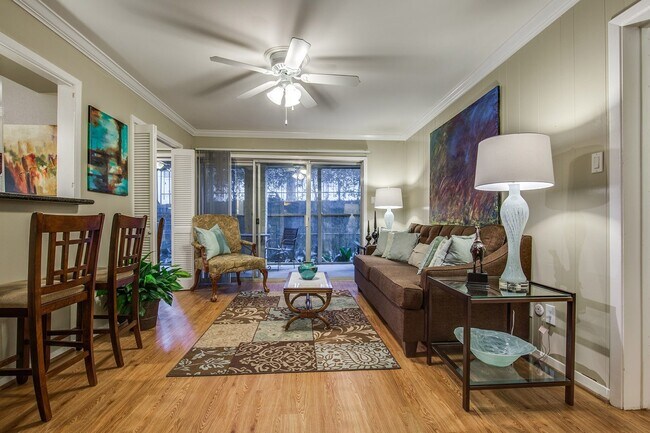700 Kuhlman Road, Houston, TX 77024 photo 5