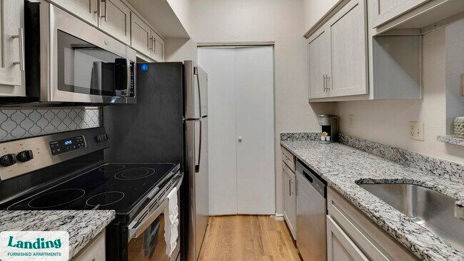 165 Forestbrook Dr Lewisville, TX 75067 photo 4