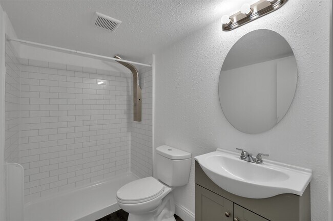 10203 Beekman Place Drive, Houston, TX 77043 photo 5