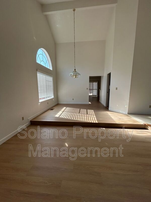1829 Nephi Dr Fairfield, CA 94534 photo 4