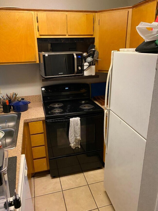 San Gabriel Place 303 photo 3