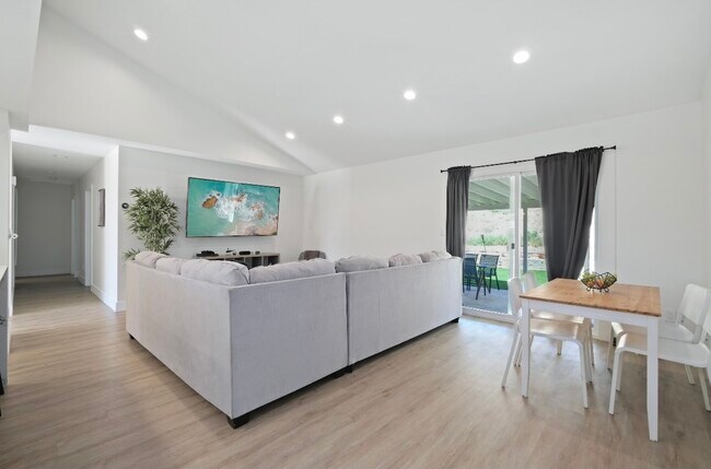 895 Rutgers Ave Chula Vista, CA 91913 photo 4