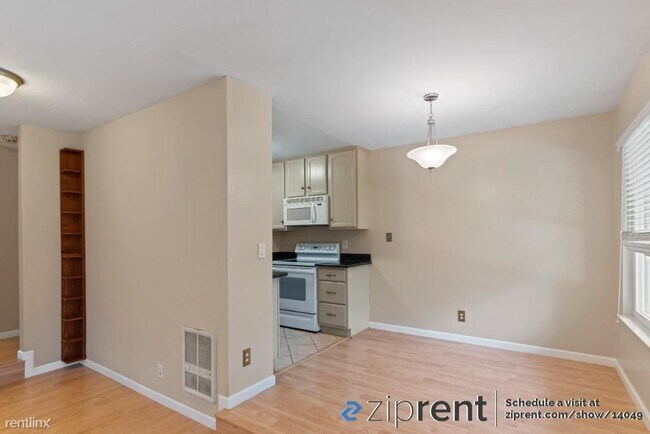 99 E Middlefield Rd Mountain View, CA 94043 photo 5