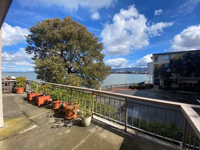 7 Captain Dr Emeryville, CA 94608 photo 3
