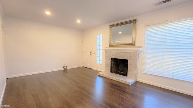 1019 Inverness Drive, San Carlos, CA 94070 photo 4