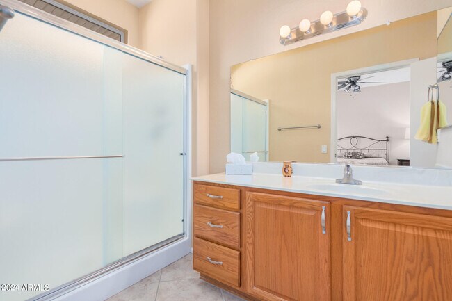 15448 W Moonlight Way Surprise, AZ 85374 photo 5