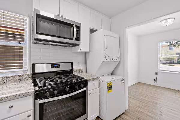 Hesperian Townhomes photo 2