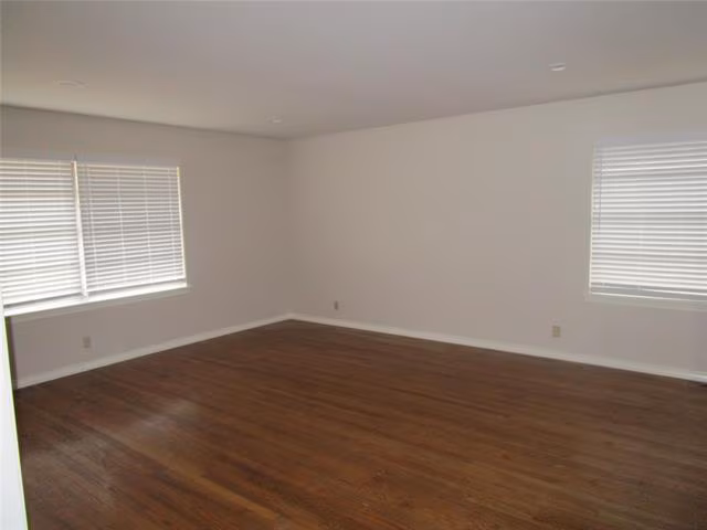 7128 Clemson Drive, Dallas, TX 75214 photo 2