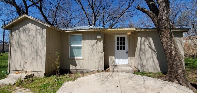 508 Acme Street, Denton, TX 76205 photo 2