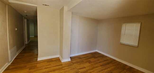 508 Acme Street, Denton, TX 76205 photo 3