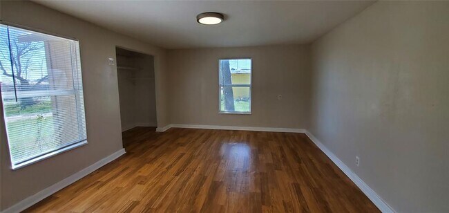 508 Acme Street, Denton, TX 76205 photo 5