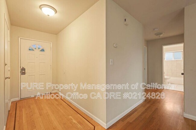 842 Carpetta Circle, Pittsburg, CA 94565 photo 3
