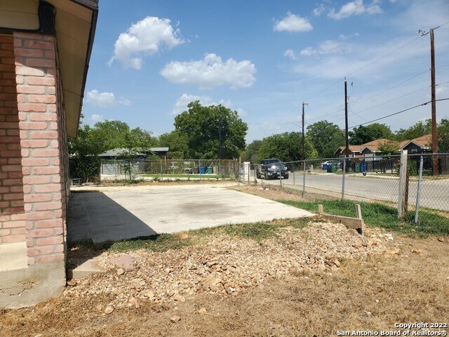 6603 Marcum Dr San Antonio, TX 78227 photo 3