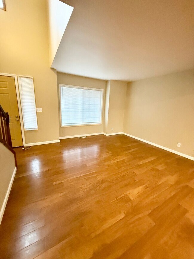 Desirable Neighborhood Home photo 4