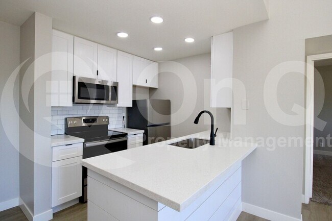 8055 E Thomas Rd Scottsdale, AZ 85251 photo 5