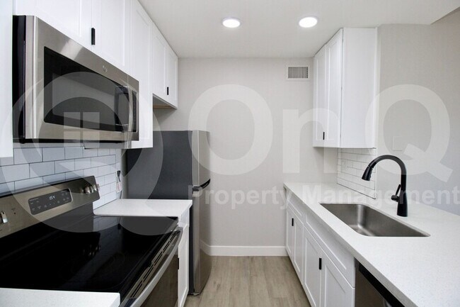 8055 E Thomas Rd Scottsdale, AZ 85251 photo 4
