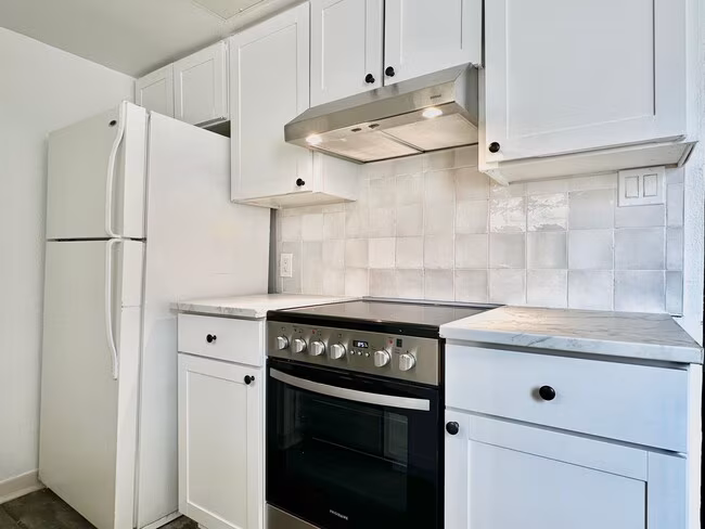 The Campus Edge Apartments photo 4