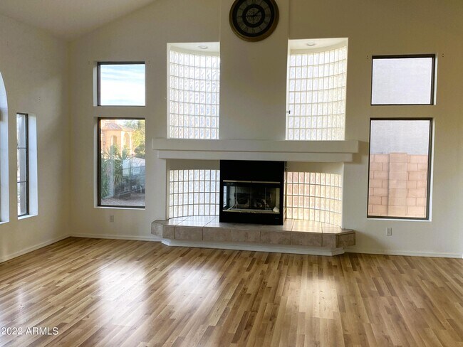 27822 N 47th St Cave Creek, AZ 85331 photo 3