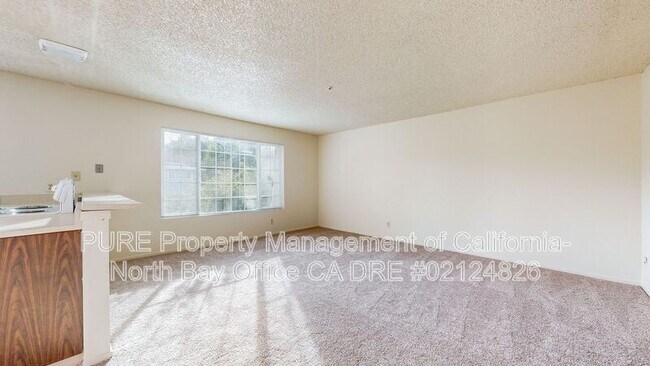 1300 Slater St Santa Rosa, CA 95404 photo 4