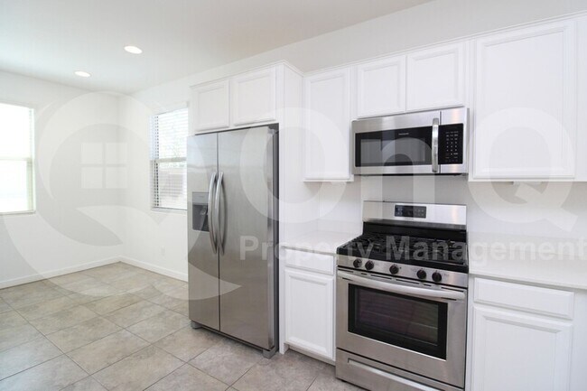 16882 West Las Palmaritas Drive, Waddell, AZ 85355 photo 5