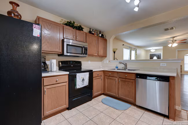 12003 Ranchwell Cove San Antonio, TX 78249 photo 4