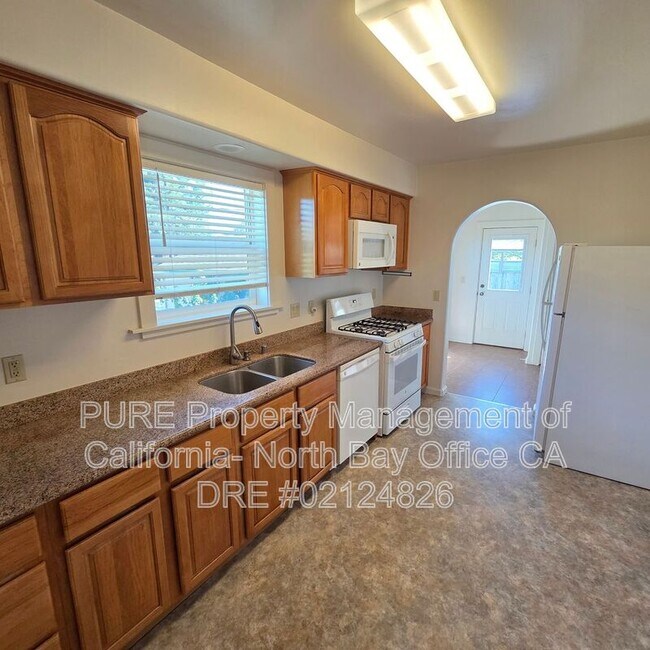 217 Hatchery Rd Penngrove, CA 94951 photo 3