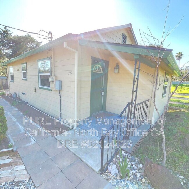 217 Hatchery Rd Penngrove, CA 94951 photo 2