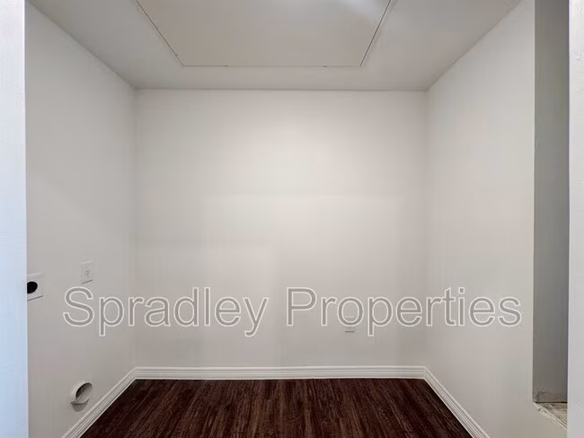 1124 W Ave O Belton, TX 76513 photo 5