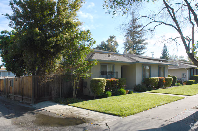 755 West Valley Drive, Campbell, CA 95008 photo 3