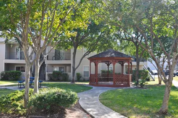 4400 Bluemel Rd San Antonio, TX 78240 photo 4