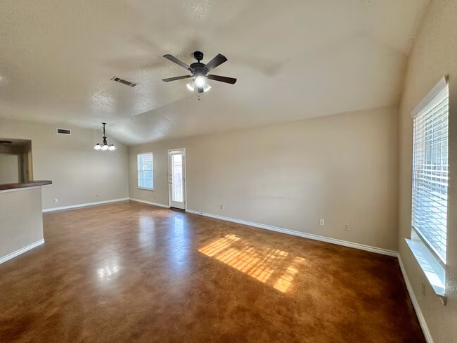 2005 Charleston Ct Killeen, TX 76542 photo 4