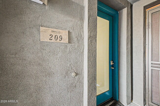 1250 Abbey Ln Chandler, AZ 85226 photo 3