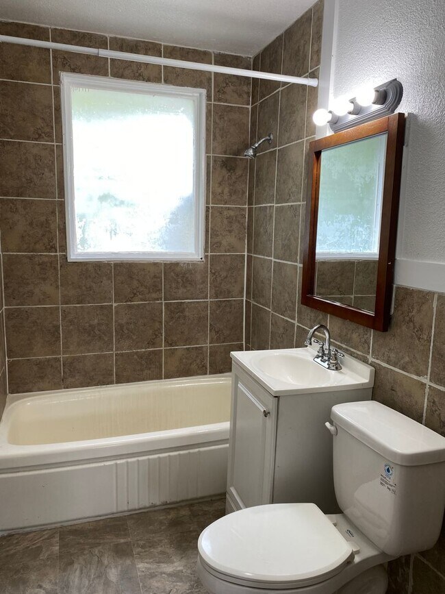 2310 Jupiter St San Antonio, TX 78226 photo 5