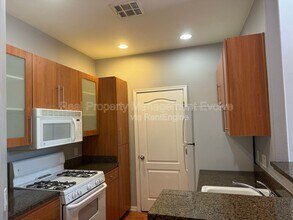 6900 E Princess Dr Phoenix, AZ 85054 photo 2