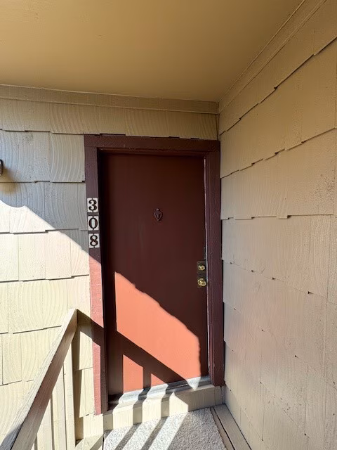 9101 Country Creek St Houston, TX 77036 photo 3