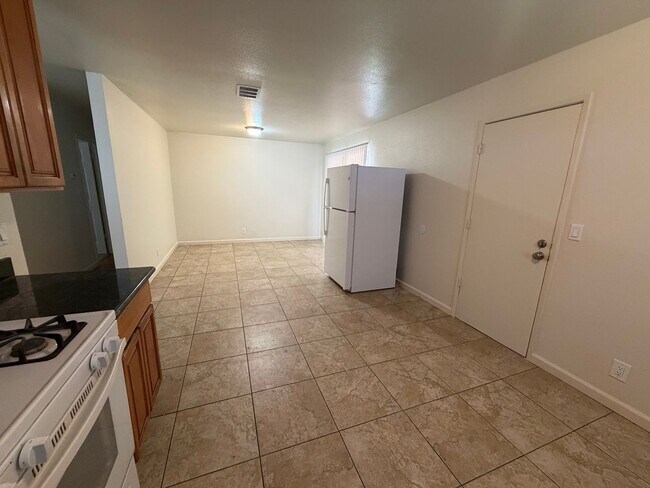 249 De Soto Dr Fairfield, CA 94533 photo 3