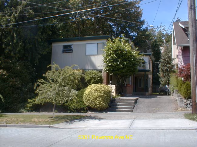 5301 Ravenna Ave NE Seattle, WA 98105 photo 2