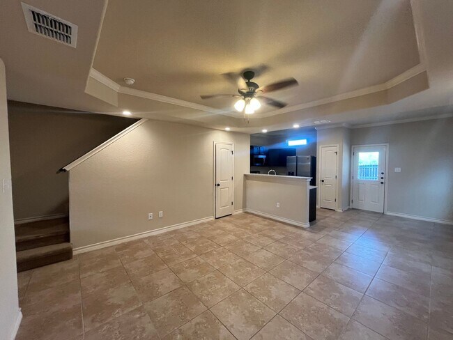 13910 ANNA'S Way San Antonio, TX 78233 photo 4