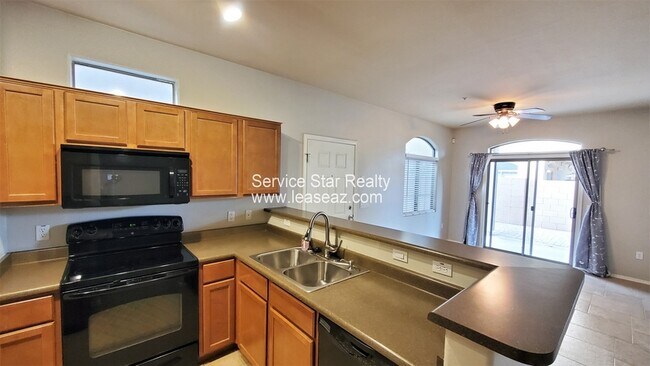 1350 S Greenfield Rd Mesa, AZ 85206 photo 5