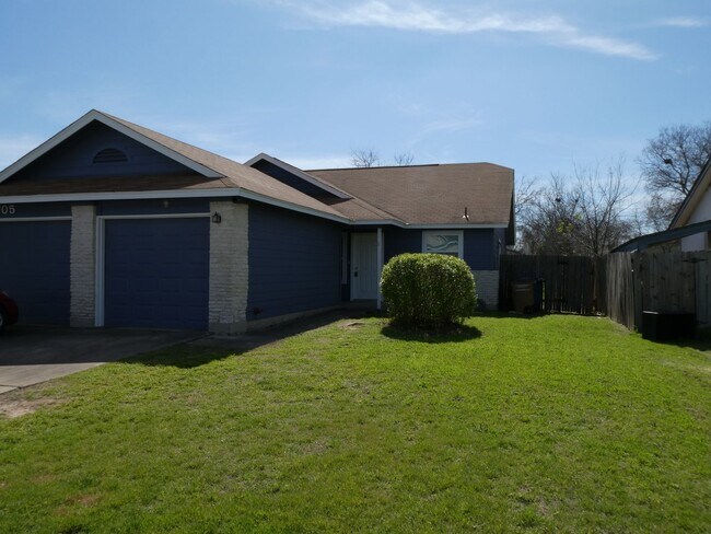 8705 Pineridge Dr Austin, TX 78729 photo 2