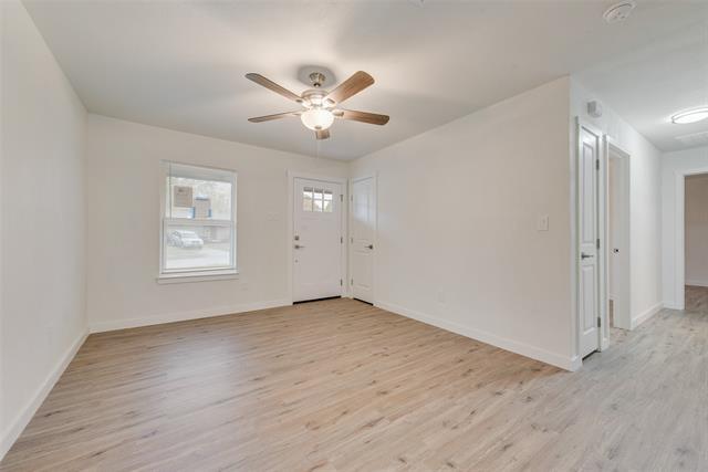 3853 Commonwealth Dr Garland, TX 75043 photo 4