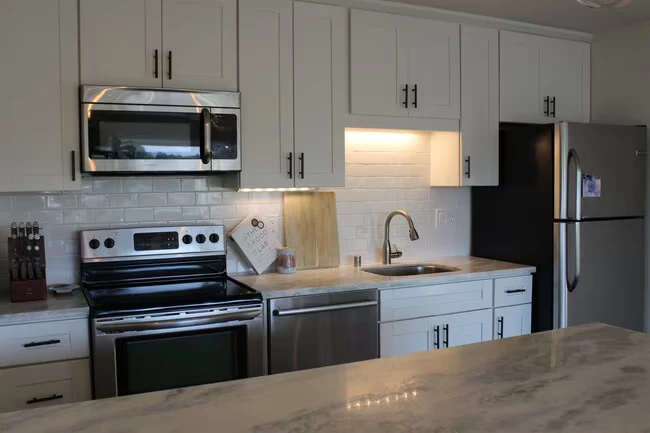 260 Merrydale Rd San Rafael, CA 94903 photo 4