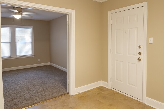 110 E 30th a great Duplex in North Campus near UT. photo 4